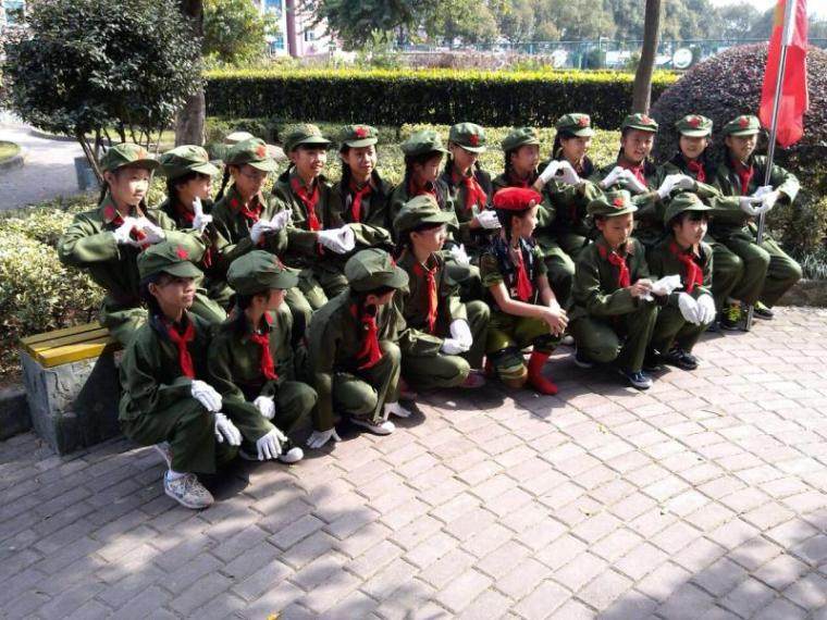 运动会开幕式女生集体照