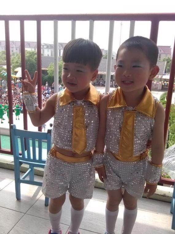 俩小子