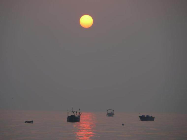 海边日出2